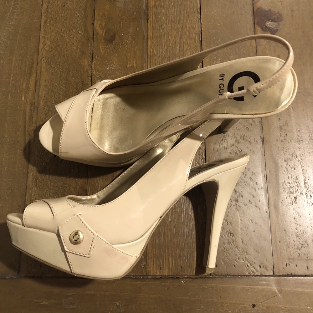 G by Guess Nude Pumps